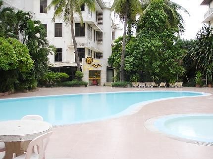 Holiday Hotel Phnom Pen Exterior foto