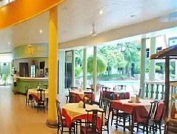 Holiday Hotel Phnom Pen Exterior foto